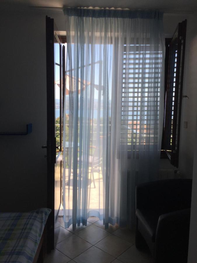 Vacation Home Lucija Slatina  Экстерьер фото