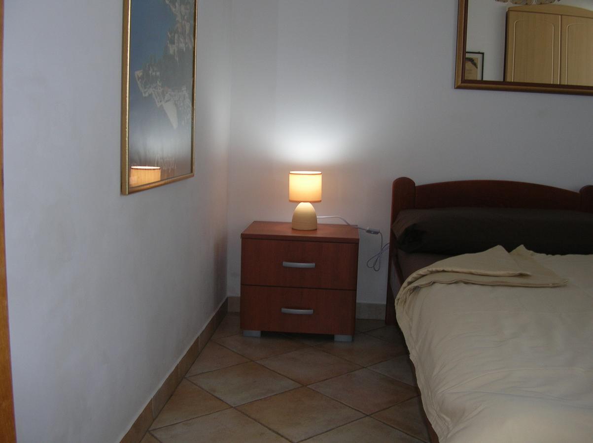Vacation Home Lucija Slatina  Экстерьер фото