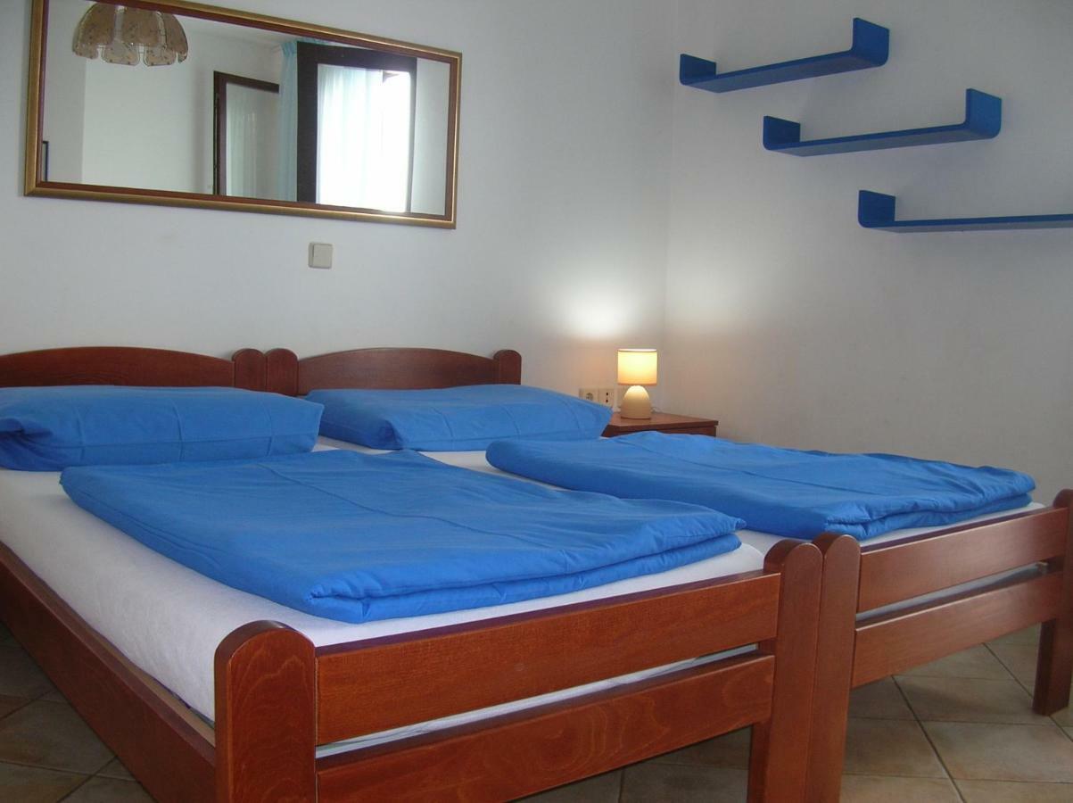 Vacation Home Lucija Slatina  Экстерьер фото